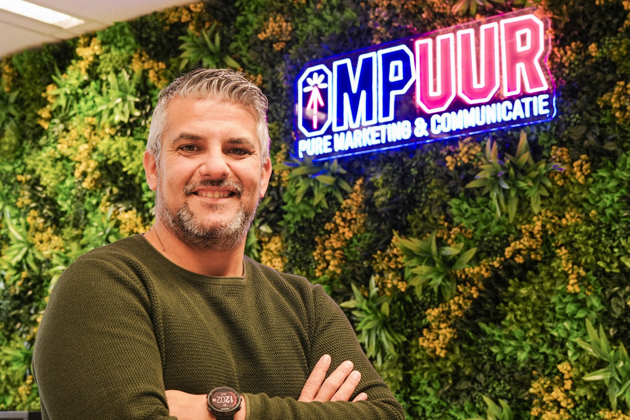 Hans Dominicus van Ompuur, Pure Marketing & Communicatie