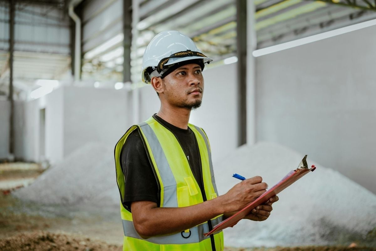 zzp'er bouw voert berekening uit